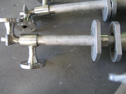 Dual fluid cooling retractable lance for refinery - oil and gas industry